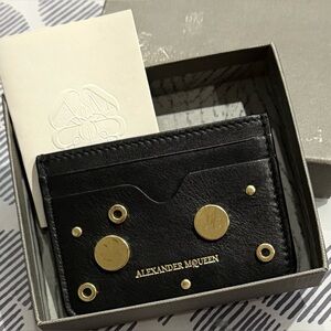 ALEXANDER MCQUEEN GOLD STUD LEATHER CARD HOLDER w/ box